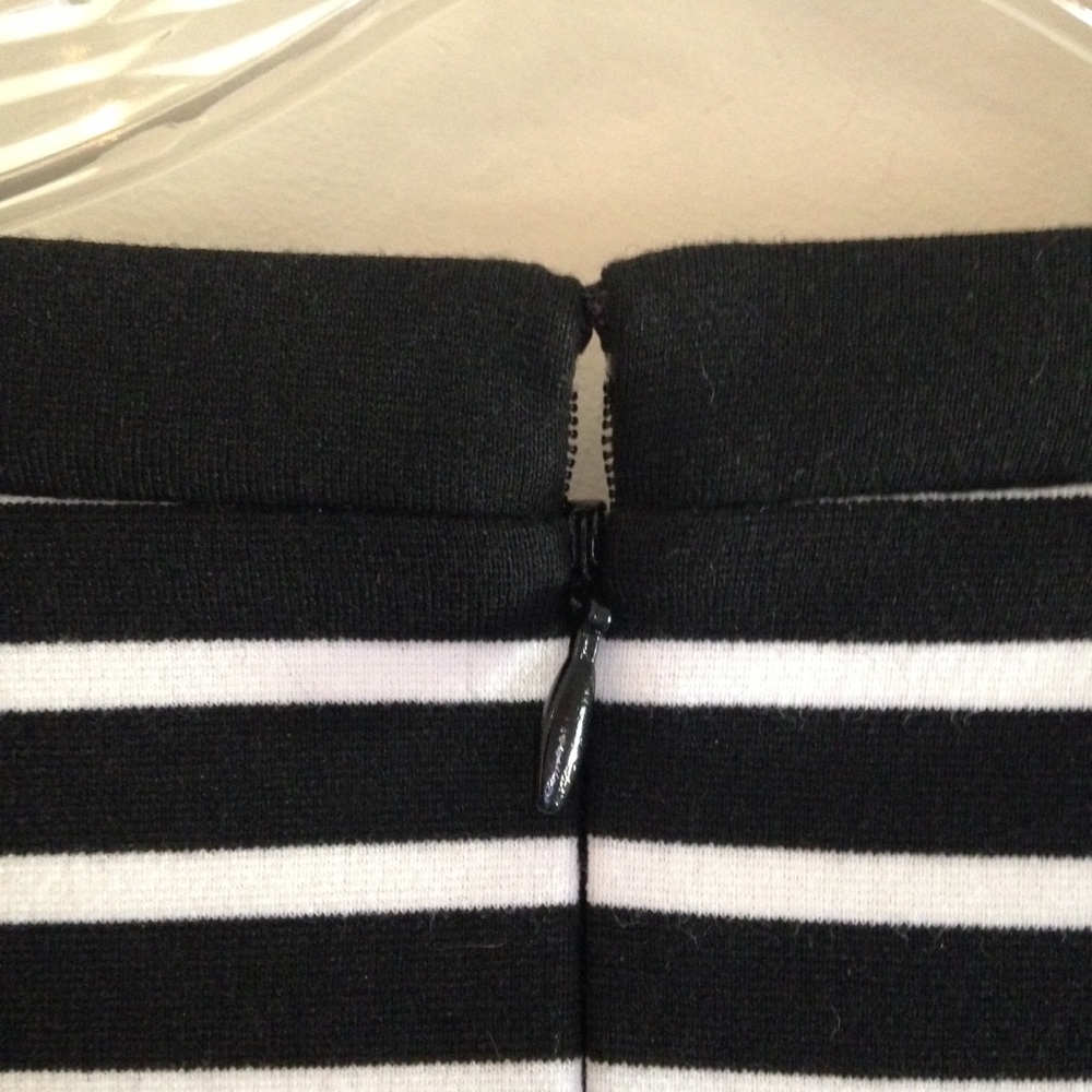 Plus Size Michael Kors Striped T-Shirt Dress - Picture 4 of 9